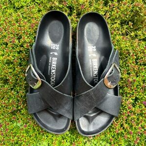Birkenstock Siena, Black Leather, Big Buckle, Like New. Size 39/8.5